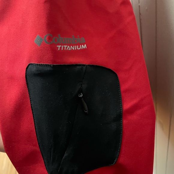 Women’s Columbia spring titanium jacket - Picture 4 of 5